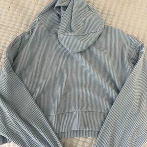 Alo Muse Sweatshirt in Celestial Blue- New without tag
